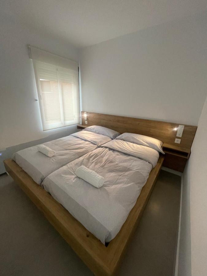 Apartamento Isabella Suite Гуэхар-Сьерра Экстерьер фото